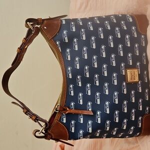 SALE:Dooney & Bourke Seahawks Shoulder Bag Collectors Everyday bag.